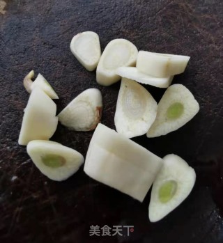 蒜香茼蒿的做法步骤：3