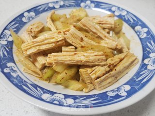 西芹拌腐竹的做法步骤：7