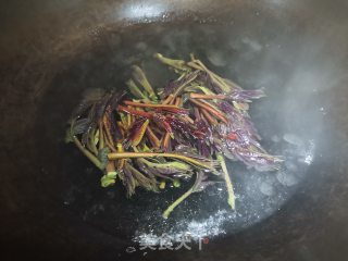 凉拌椿芽的做法步骤：3