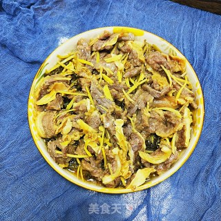 牛腩蒸咸菜的做法步骤：6