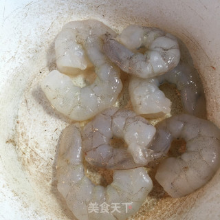 虾仁炖蛋的做法步骤：1