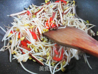 香干炒黄豆芽的做法步骤：4