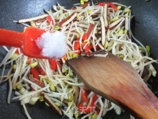 香干炒黄豆芽的做法步骤：6