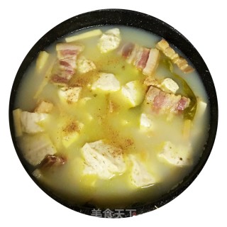 河蚌咸肉汤的做法步骤：7