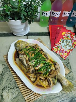 蘑菇蒸黄花鱼的做法步骤：12