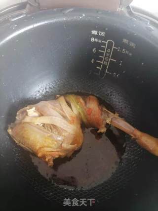 电饭锅炖鸡腿的做法步骤：3