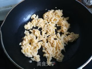 黑木耳洋葱炒蛋的做法步骤：5