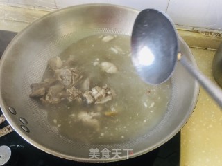 萝卜粉条炖羊肉的做法步骤：4