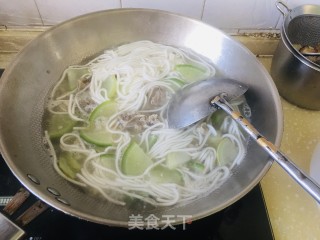 萝卜粉条炖羊肉的做法步骤：8