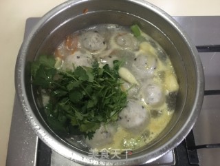 贡丸杂菜汤的做法步骤：7