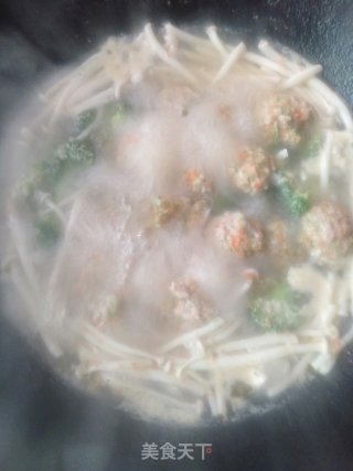 时蔬肉丸汤的做法步骤：7