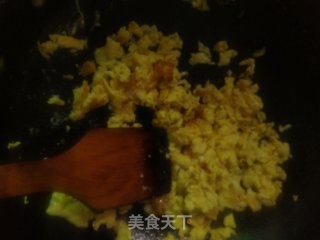 春芽炒鹅蛋的做法步骤：5