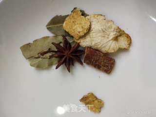 炖牛腩的做法步骤：9