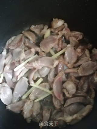 香辣鸡胗的做法步骤：2