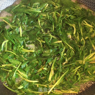豆皮拌马兰头的做法步骤：4