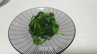 芝麻酱拌菠菜的做法步骤：3