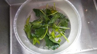 菠菜鸡蛋面的做法步骤：3