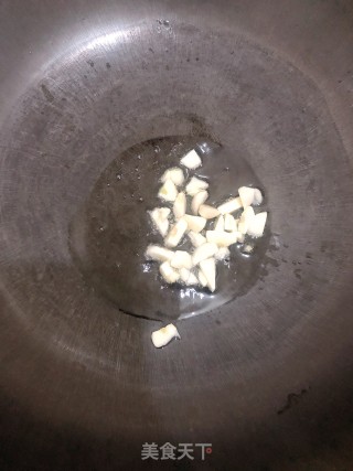 清炒马兰头的做法步骤：4
