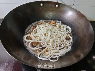 香菇鸡蛋米粉的做法步骤：12