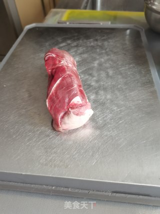 番茄牛腩的做法步骤：1