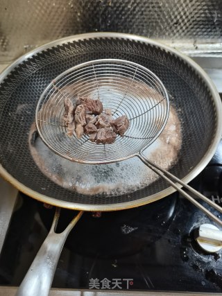 番茄牛腩的做法步骤：4