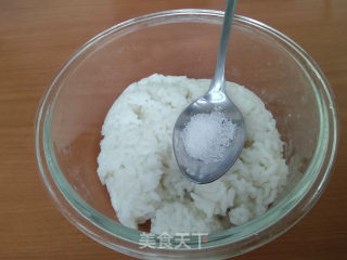 沙茶酱米饭饼的做法步骤：2