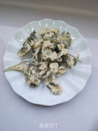 酥炸花椒芽的做法步骤：8