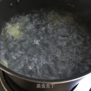 香菜生姜枸杞水的做法步骤：4