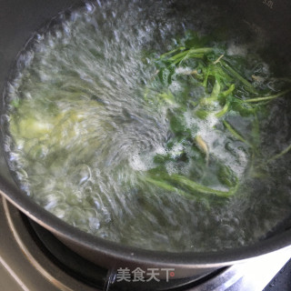香菜生姜枸杞水的做法步骤：6