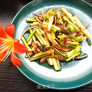 油鸡枞菌拌嫩芹菜的做法步骤：12