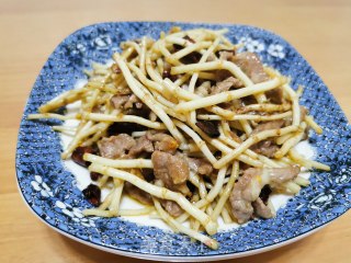 折耳根炒肉丝的做法步骤：10