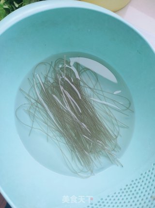 鸡块白菜炖粉条的做法步骤：3