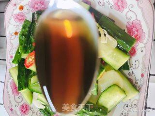 炝拌黄瓜的做法步骤：4