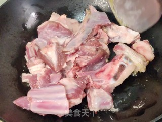 黄焖羊排的做法步骤：2