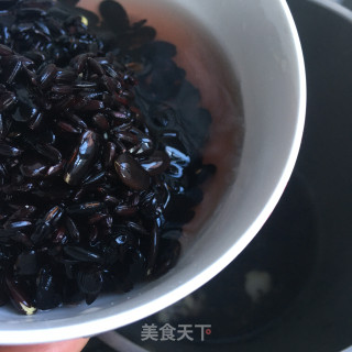 西洋参三黑米糊的做法步骤：5