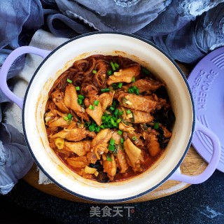 辣酱娃娃菜鸡翅焖锅的做法步骤：14