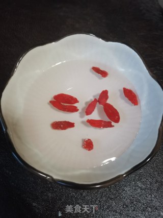 西芹百合的做法步骤：3