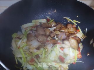 腊肉炒藠头的做法步骤：11