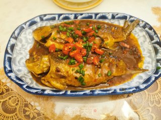 红烧鲫鱼的做法步骤：9