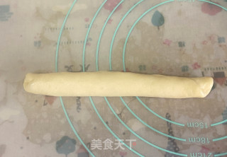 肉松满满巨柔软！奶香肉松小餐包~的做法步骤：9