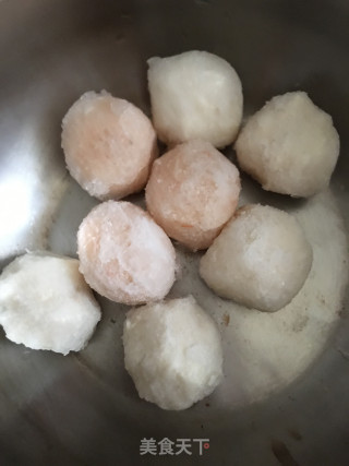 双丸肉片黄豆芽汤的做法步骤：2