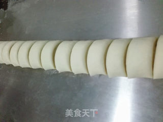 方形五香大花卷（一次发酵）的做法步骤：3