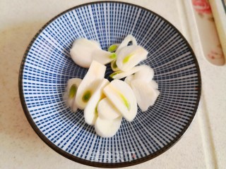 荷兰豆炒午餐肉的做法步骤：5