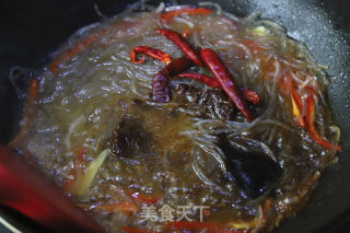红薯粉丝炒豆芽的做法步骤：6