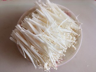 金汤肥牛的做法步骤：1