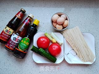 茄汁鸡蛋龙须面的做法步骤：1