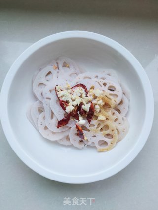糖醋藕片的做法步骤：6