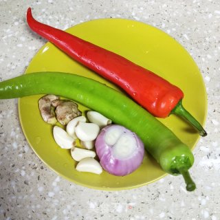 爆炒猪生肠的做法步骤：5