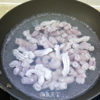 爆炒猪生肠的做法步骤：8
