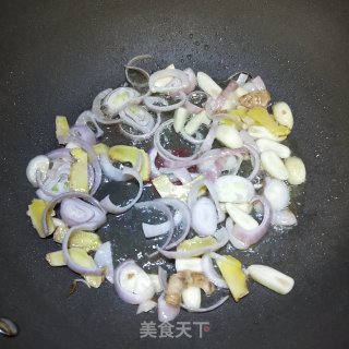 爆炒猪生肠的做法步骤：10